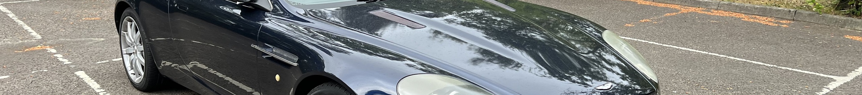 Aston Martin DB9