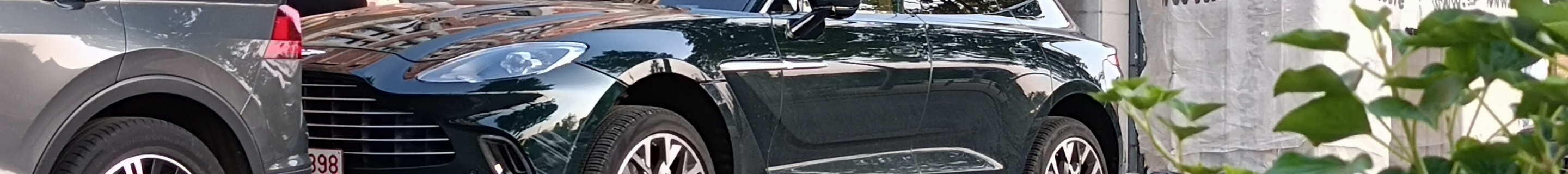 Aston Martin DBX