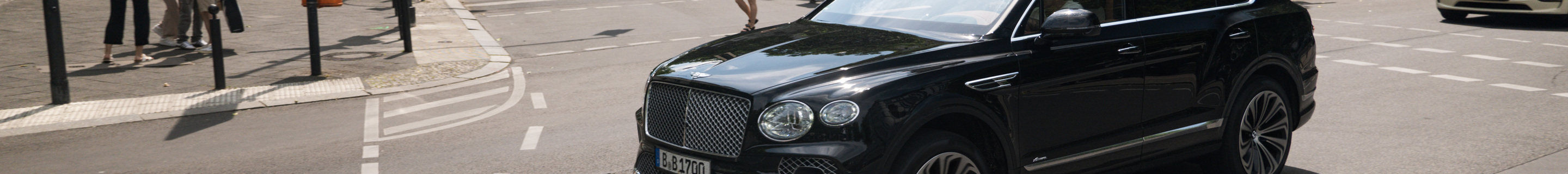 Bentley Bentayga Azure