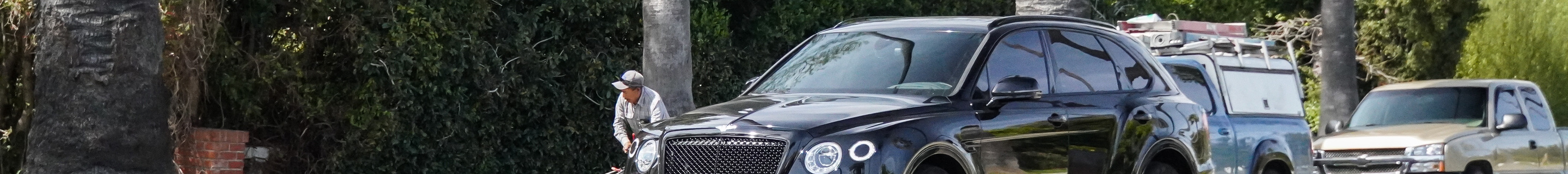 Bentley Bentayga V8