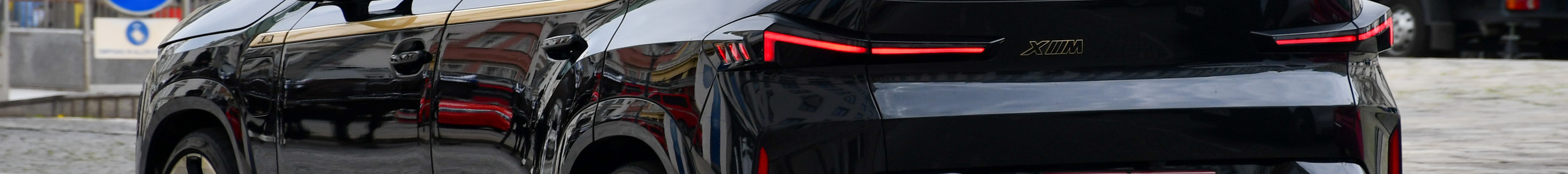 BMW XM G09