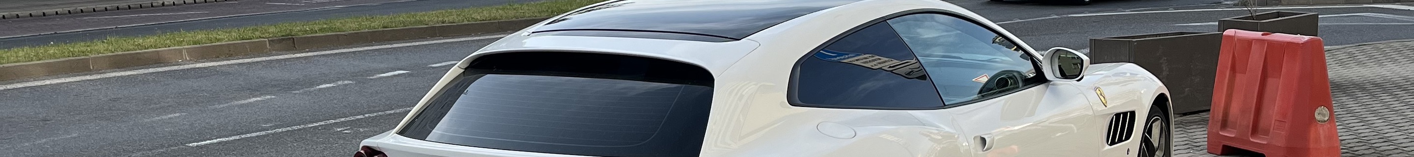 Ferrari GTC4Lusso T