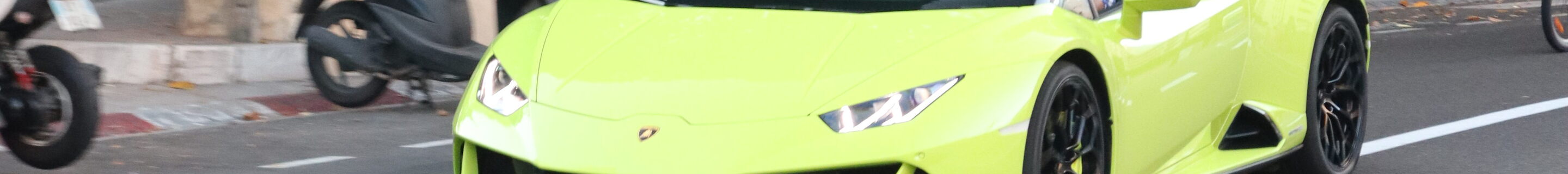 Lamborghini Huracán LP640-4 EVO Spyder