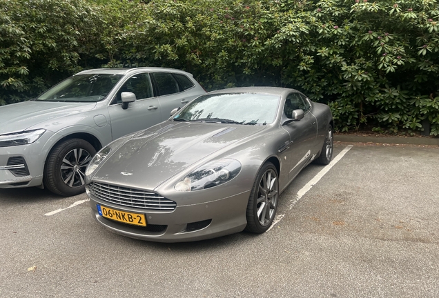 Aston Martin DB9