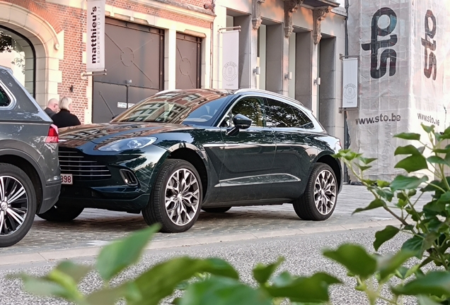 Aston Martin DBX