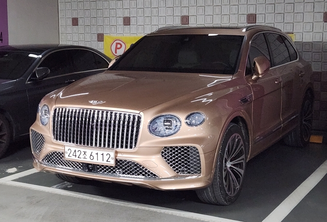 Bentley Bentayga Azure 2024