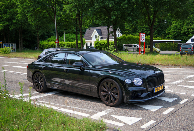 Bentley Flying Spur V8 2021