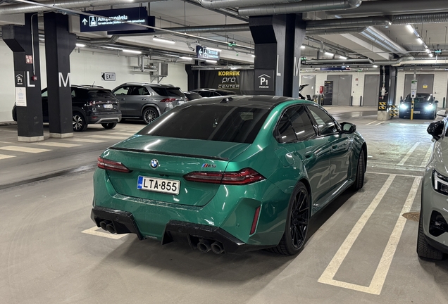 BMW M5 G90