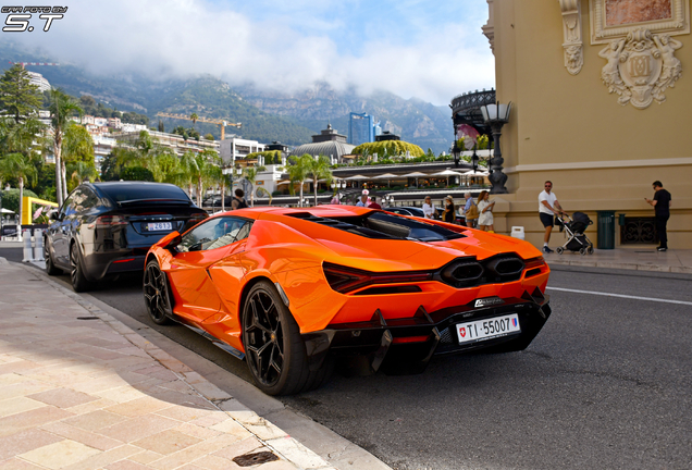 Lamborghini Revuelto