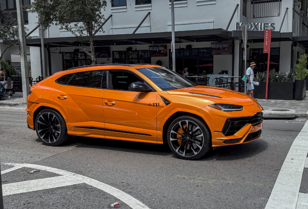 Lamborghini Urus S