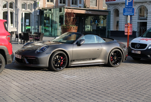 Porsche 992 Carrera 4S Cabriolet