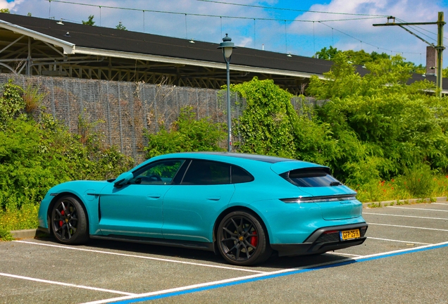Porsche Taycan GTS Sport Turismo