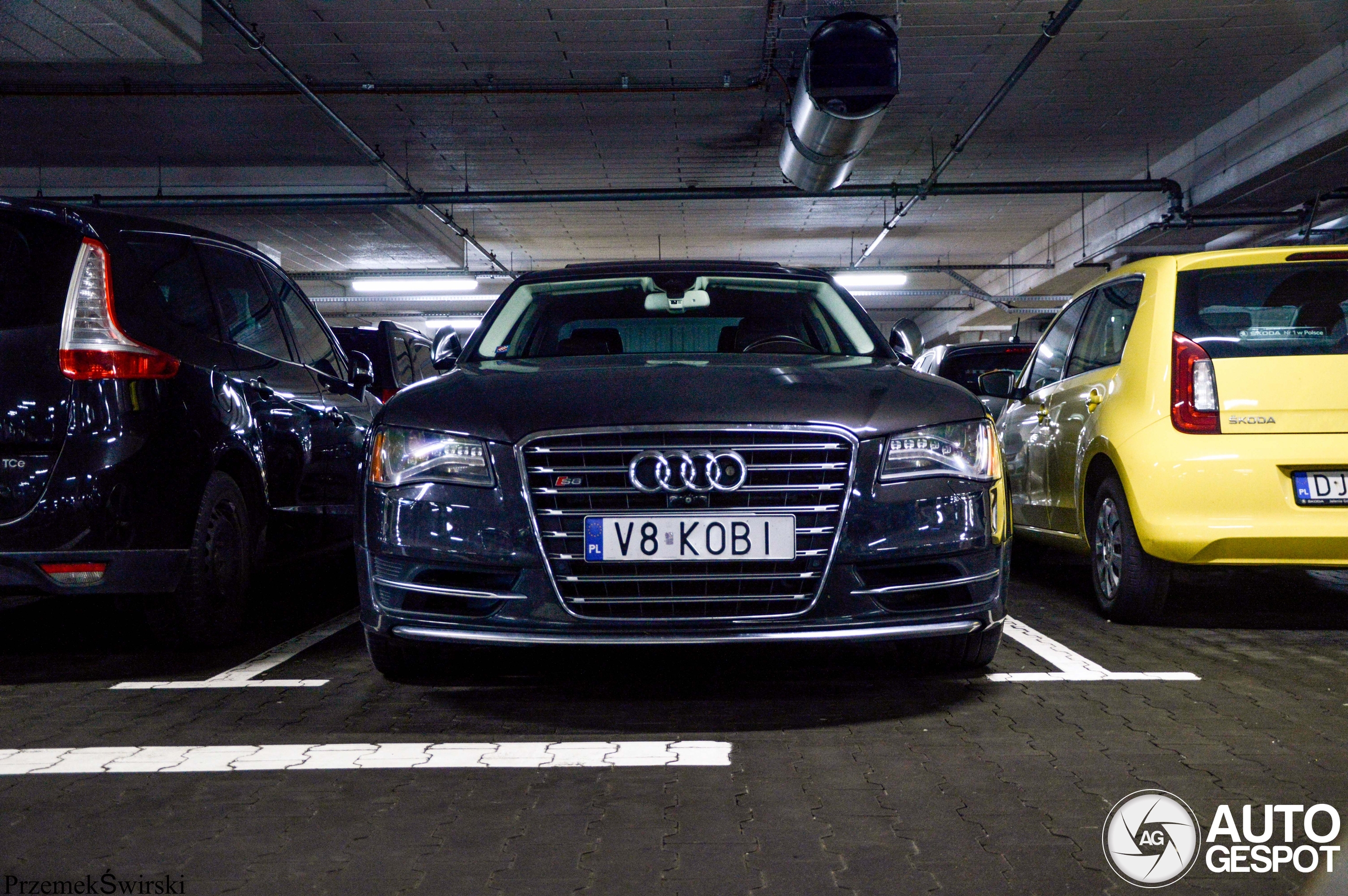 Audi S8 D4