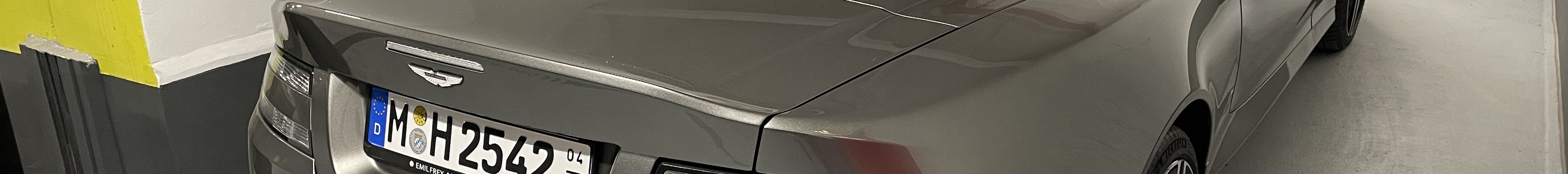Aston Martin DB9 GT Volante 2016