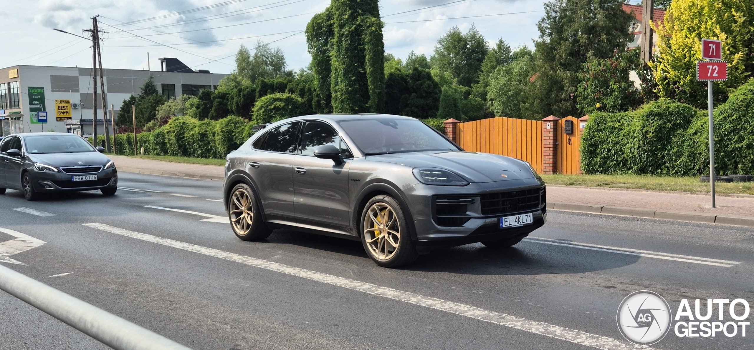 Porsche Cayenne Coupé Turbo E-Hybrid