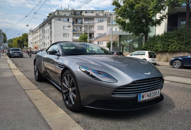 Aston Martin DB11 V8 Volante