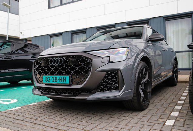 Audi RS Q8 2024