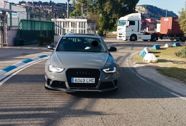 Audi RS4 Avant B8
