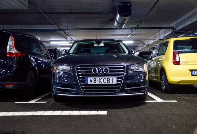 Audi S8 D4