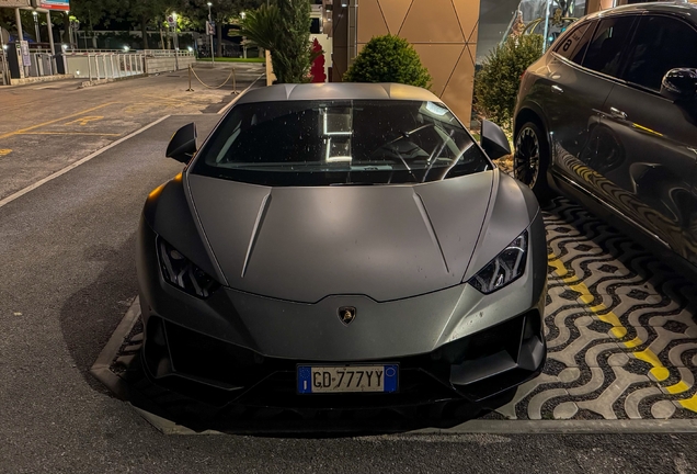 Lamborghini Huracán LP640-4 EVO