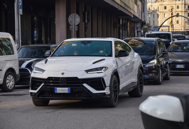 Lamborghini Urus S