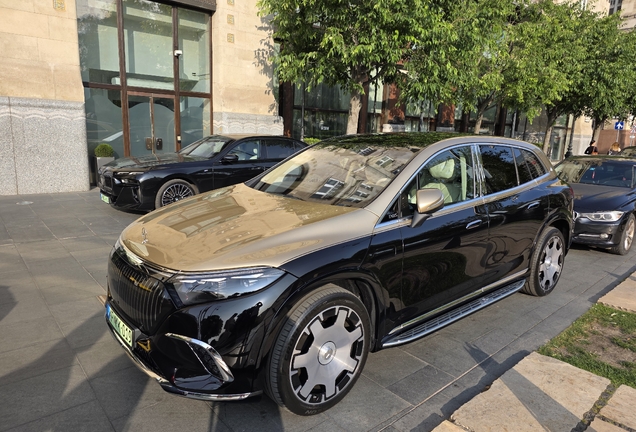 Mercedes-Maybach EQS 680 SUV