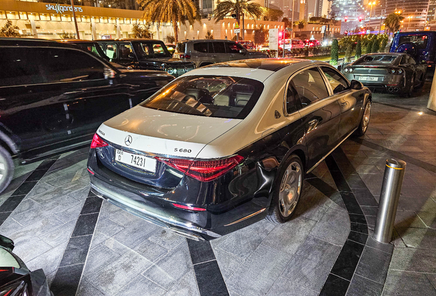 Mercedes-Maybach S 680 X223