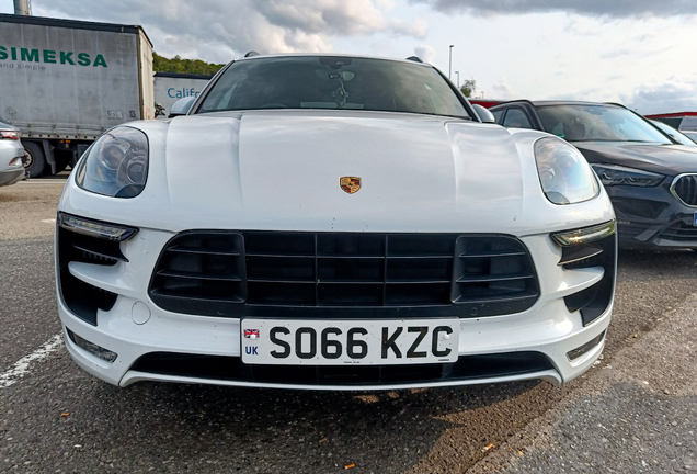 Porsche 95B Macan GTS