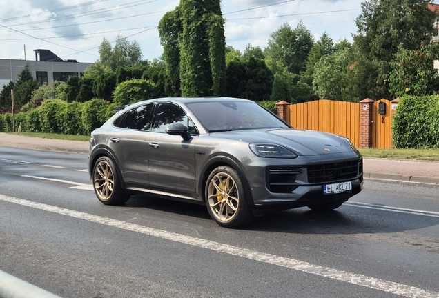 Porsche Cayenne Coupé Turbo E-Hybrid