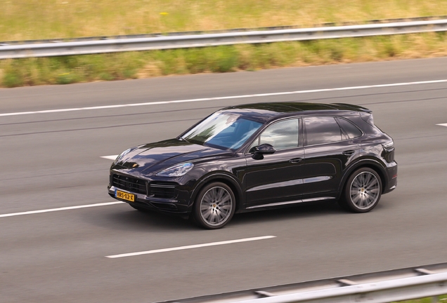 Porsche Cayenne Turbo S E-Hybrid