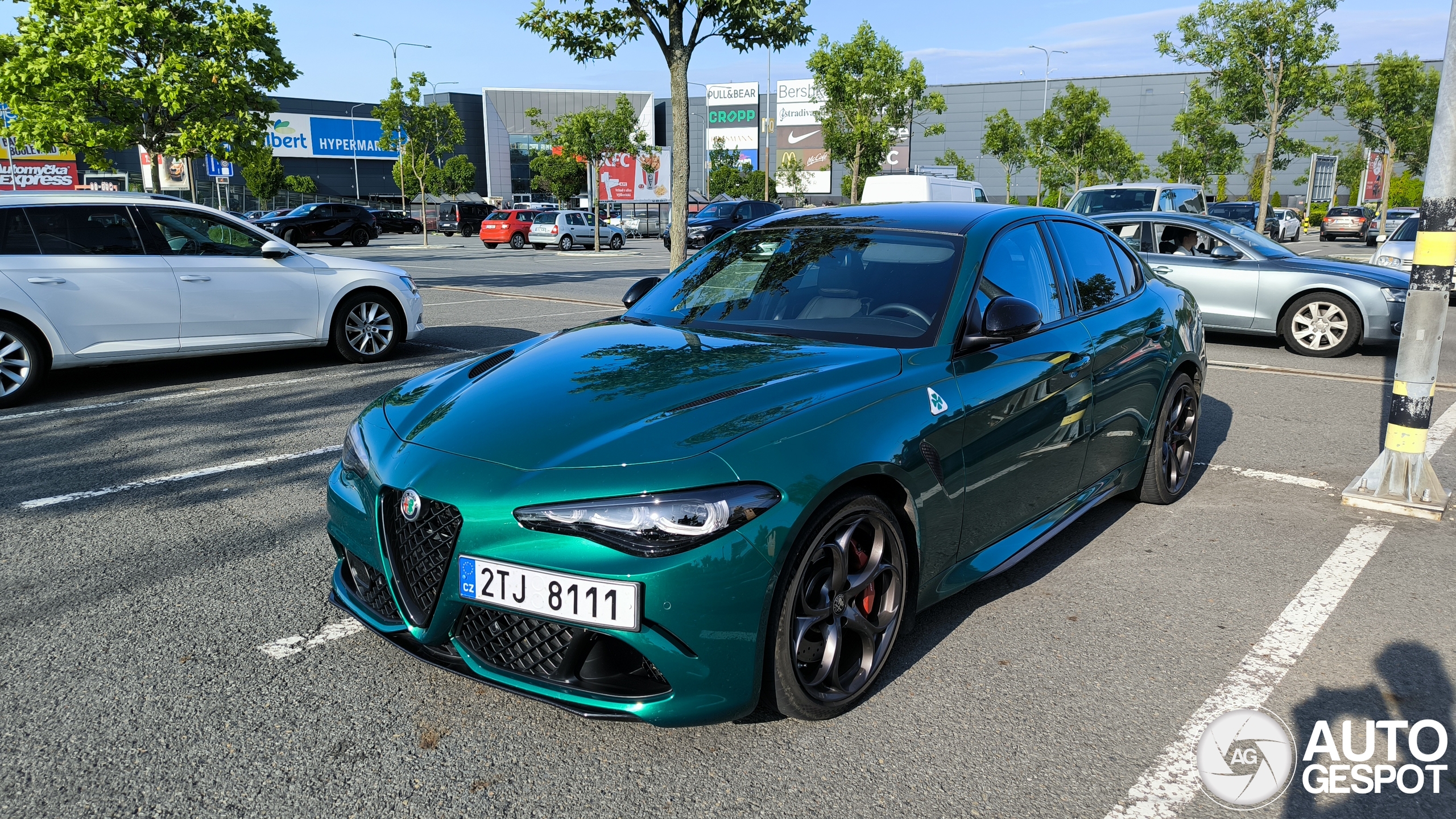 Alfa Romeo Giulia Quadrifoglio 2023