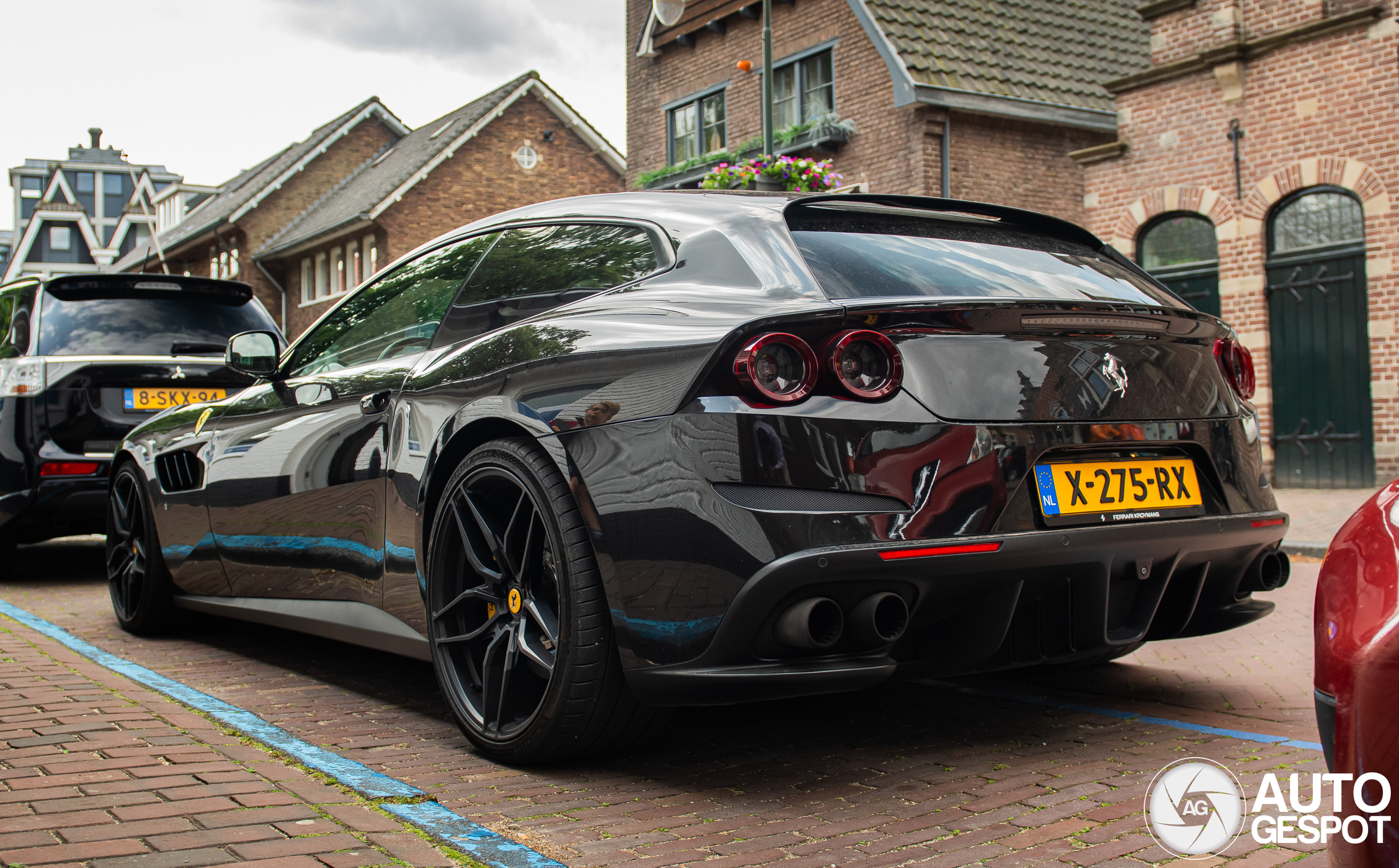 Ferrari GTC4Lusso T