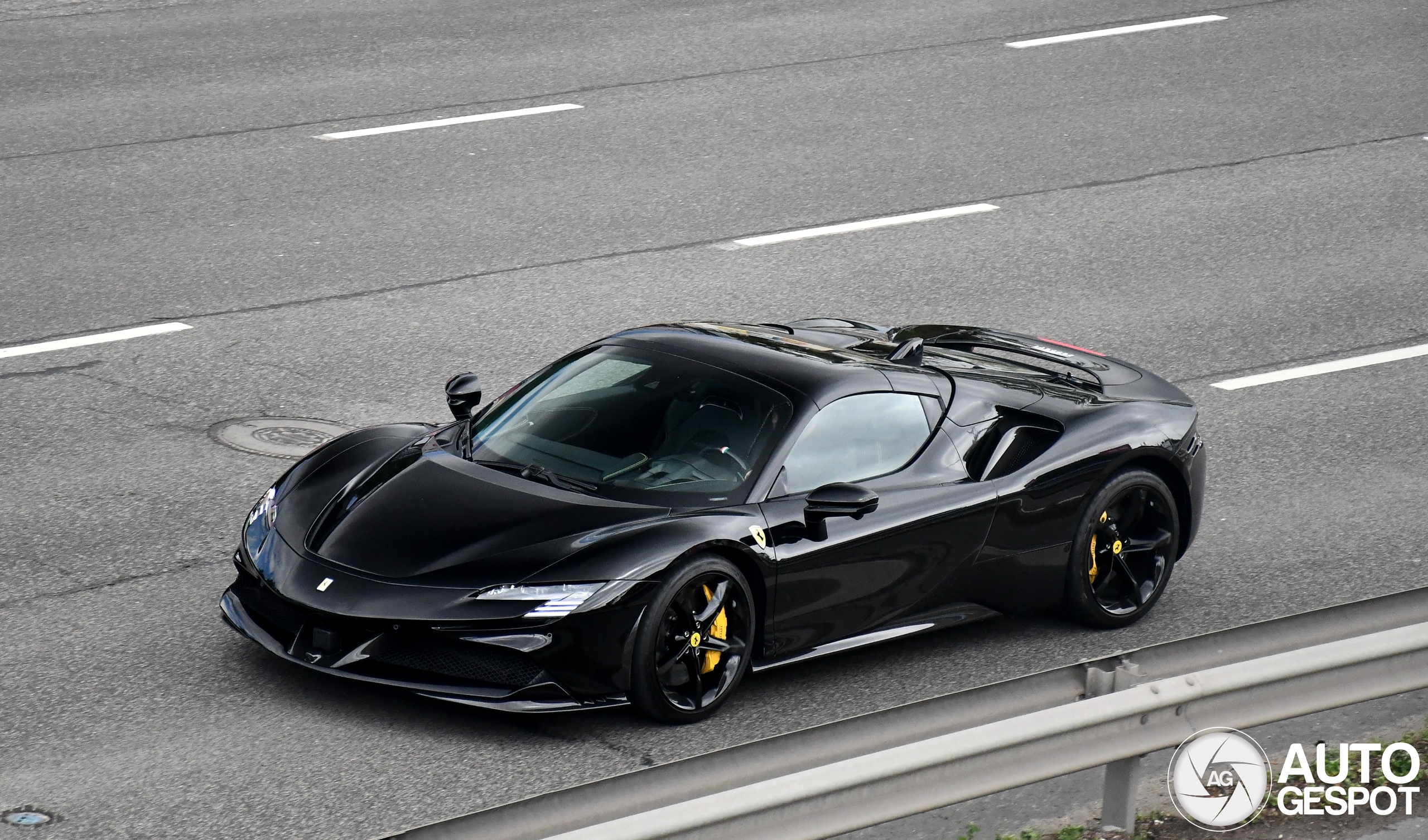 Ferrari SF90 Spider