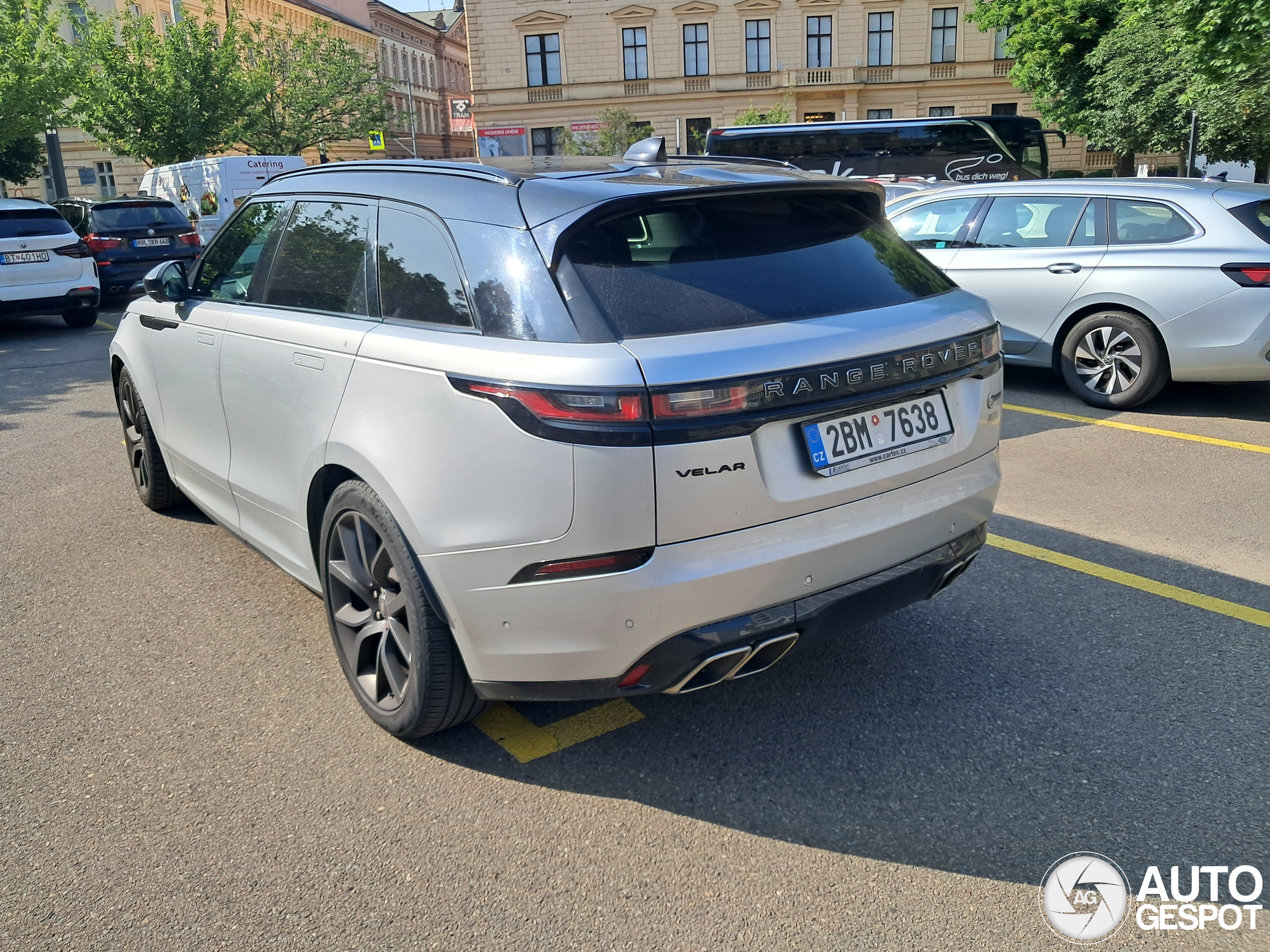 Land Rover Range Rover Velar SVAutobiography