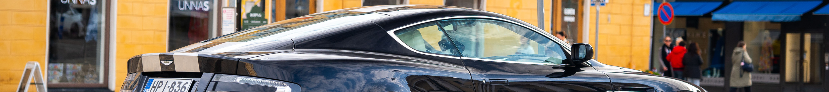 Aston Martin DB9