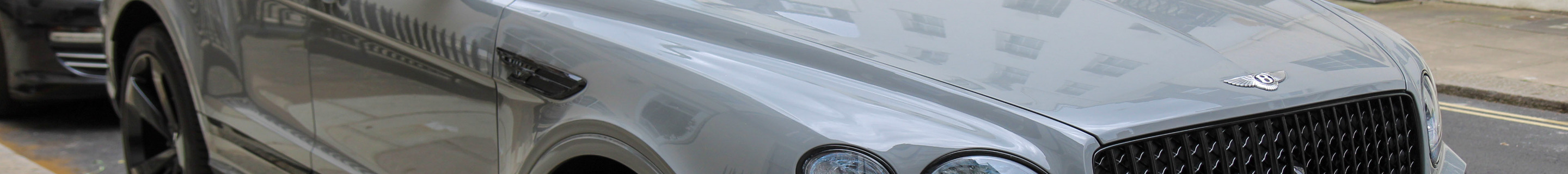 Bentley Bentayga Azure 2024