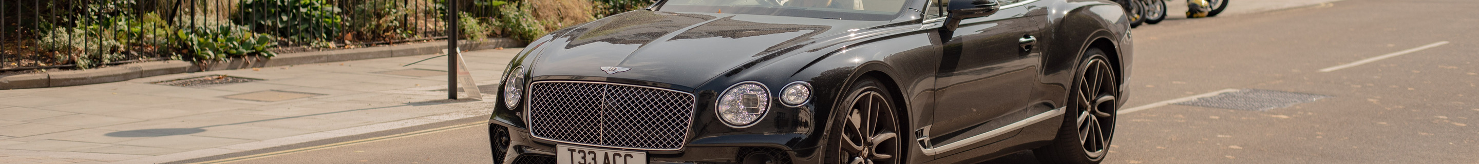 Bentley Continental GTC 2019