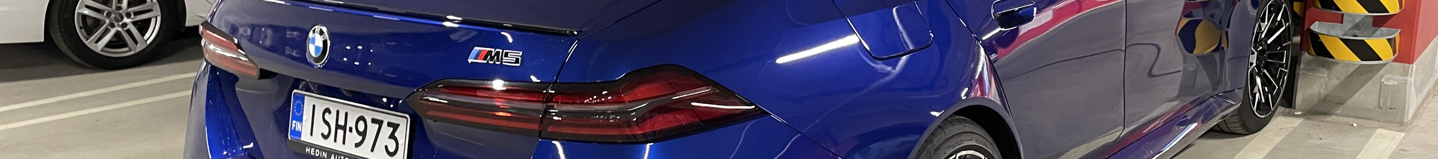 BMW M5 G90