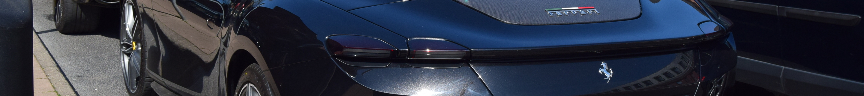 Ferrari Roma Spider