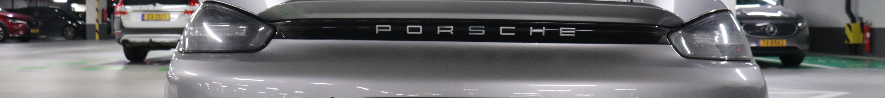 Porsche 718 Cayman GT4