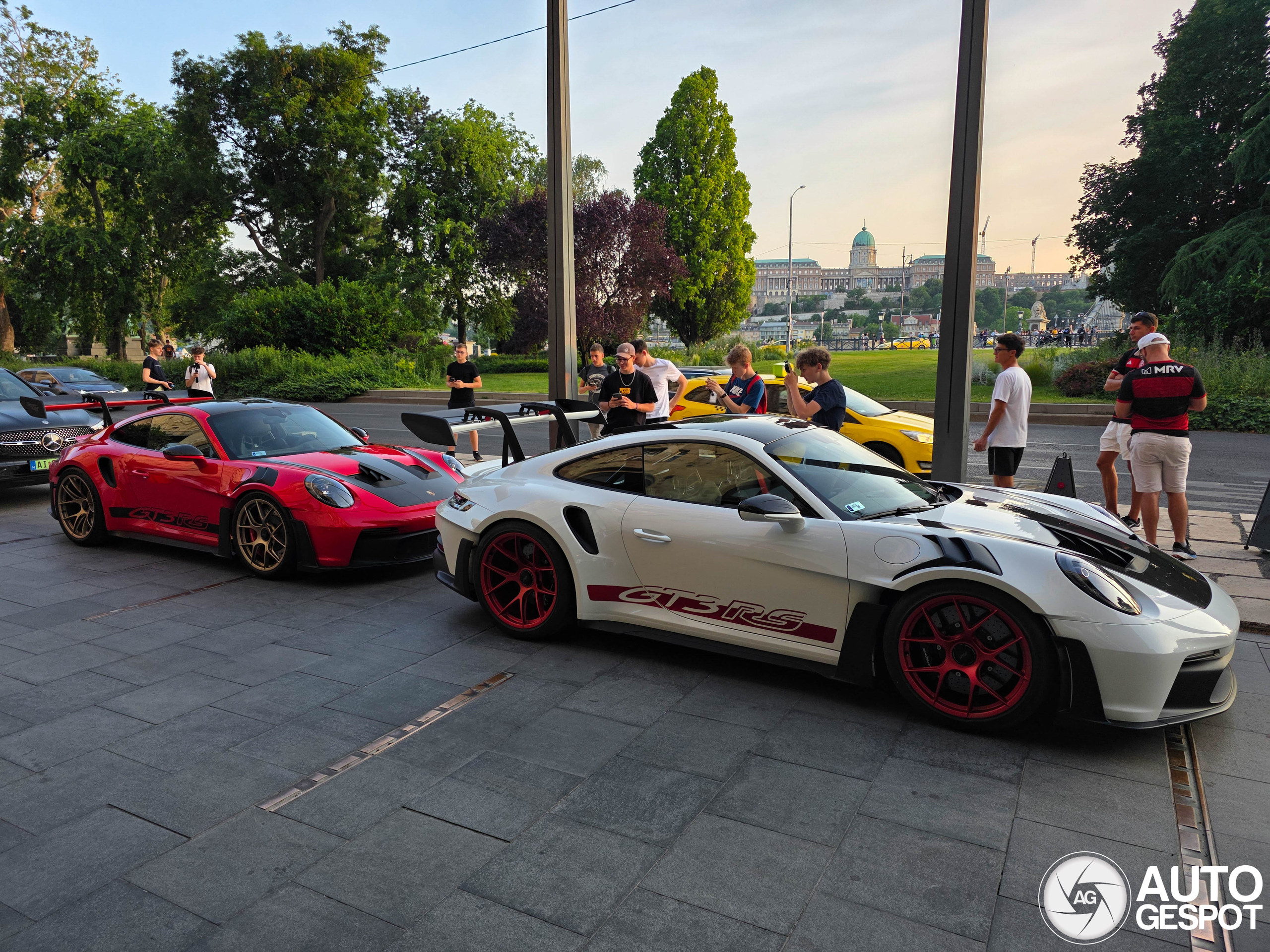 Porsche 992 GT3 RS MkI Weissach Package