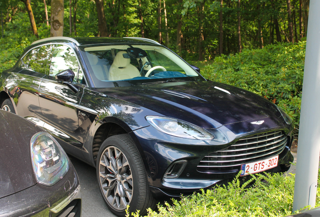 Aston Martin DBX
