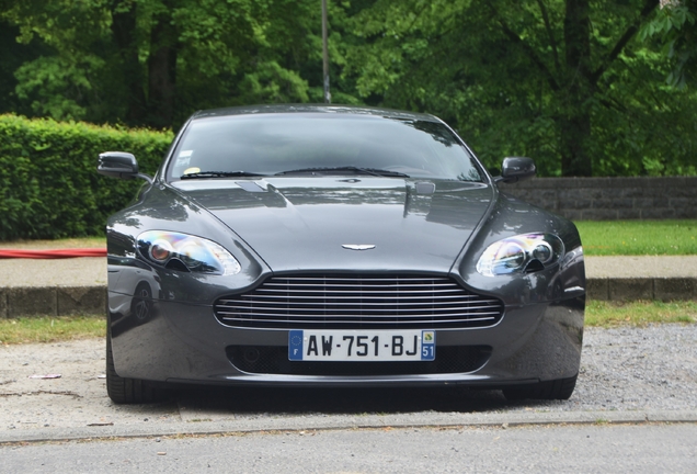Aston Martin V8 Vantage