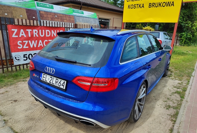 Audi RS4 Avant B8