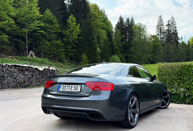 Audi RS5 B8 2012