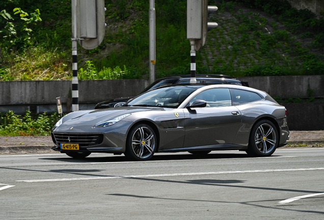 Ferrari GTC4Lusso