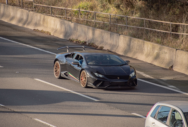 Lamborghini Huracán LP640-4 Performante