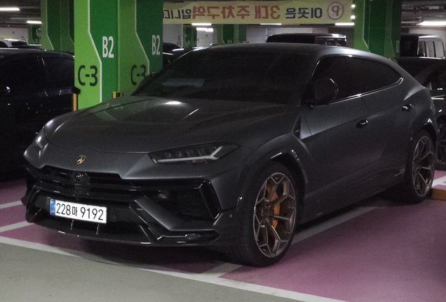 Lamborghini Urus Performante