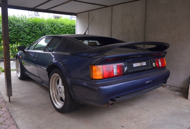 Lotus Esprit V8