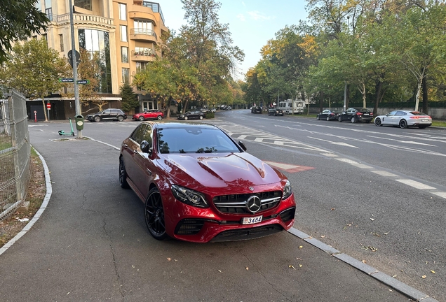 Mercedes-AMG E 63 S W213